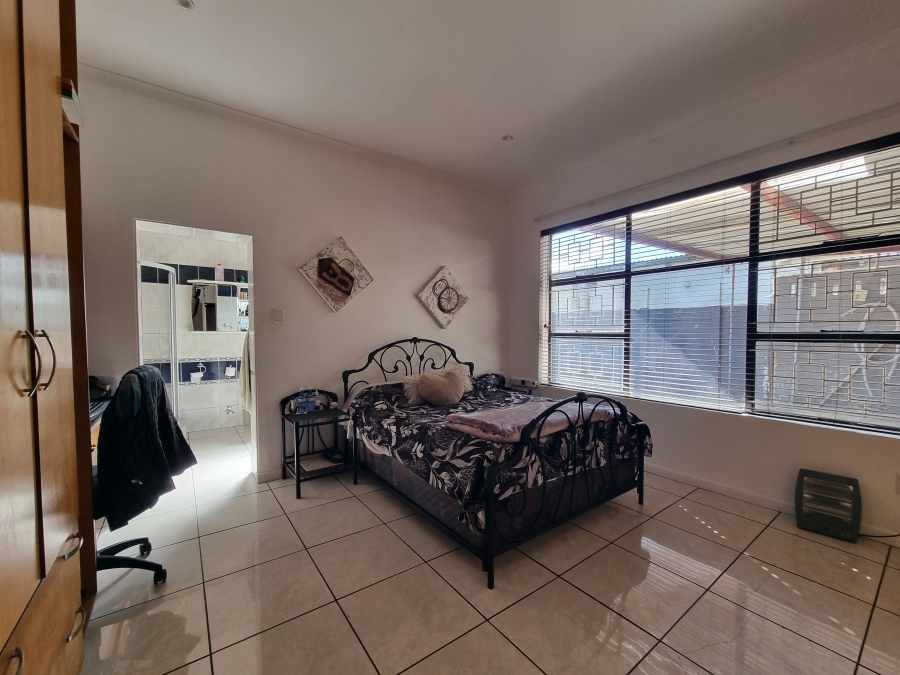3 Bedroom Property for Sale in Eden Western Cape